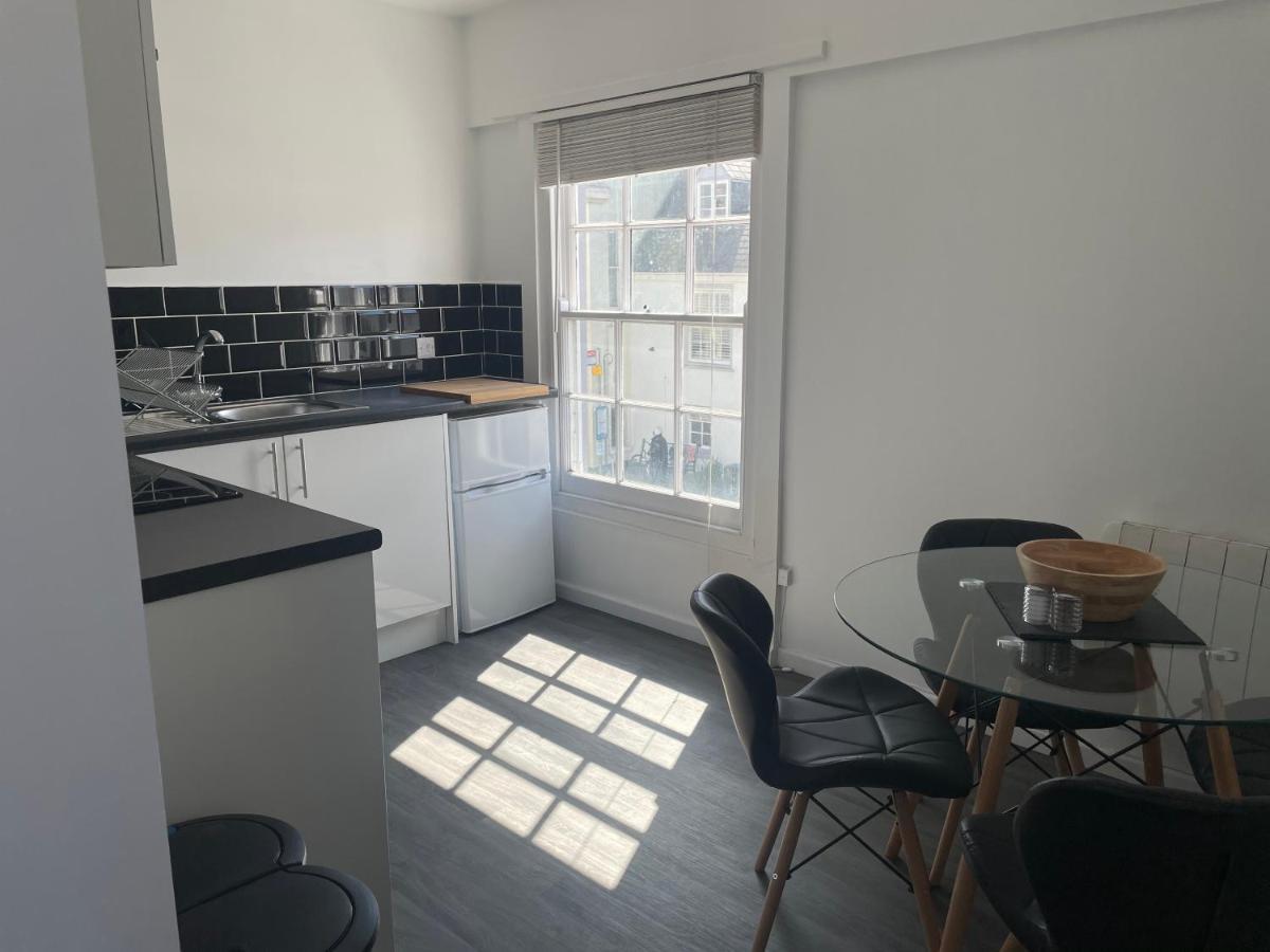 Brownston Apartments Modbury Экстерьер фото